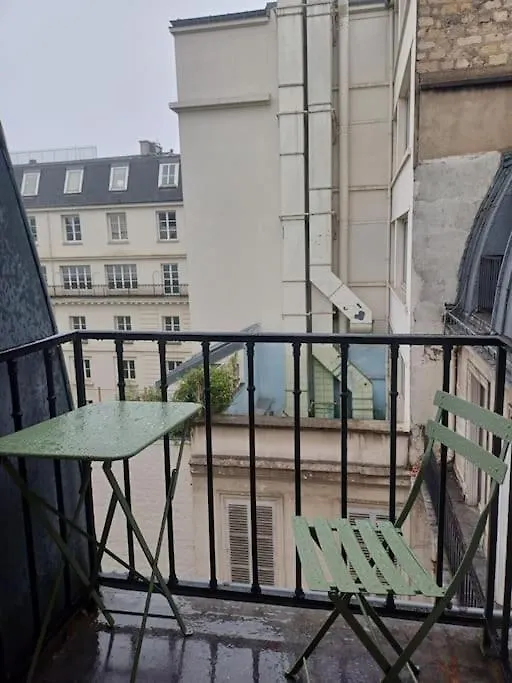Apartment Elegant Pied-a-terre 8eme